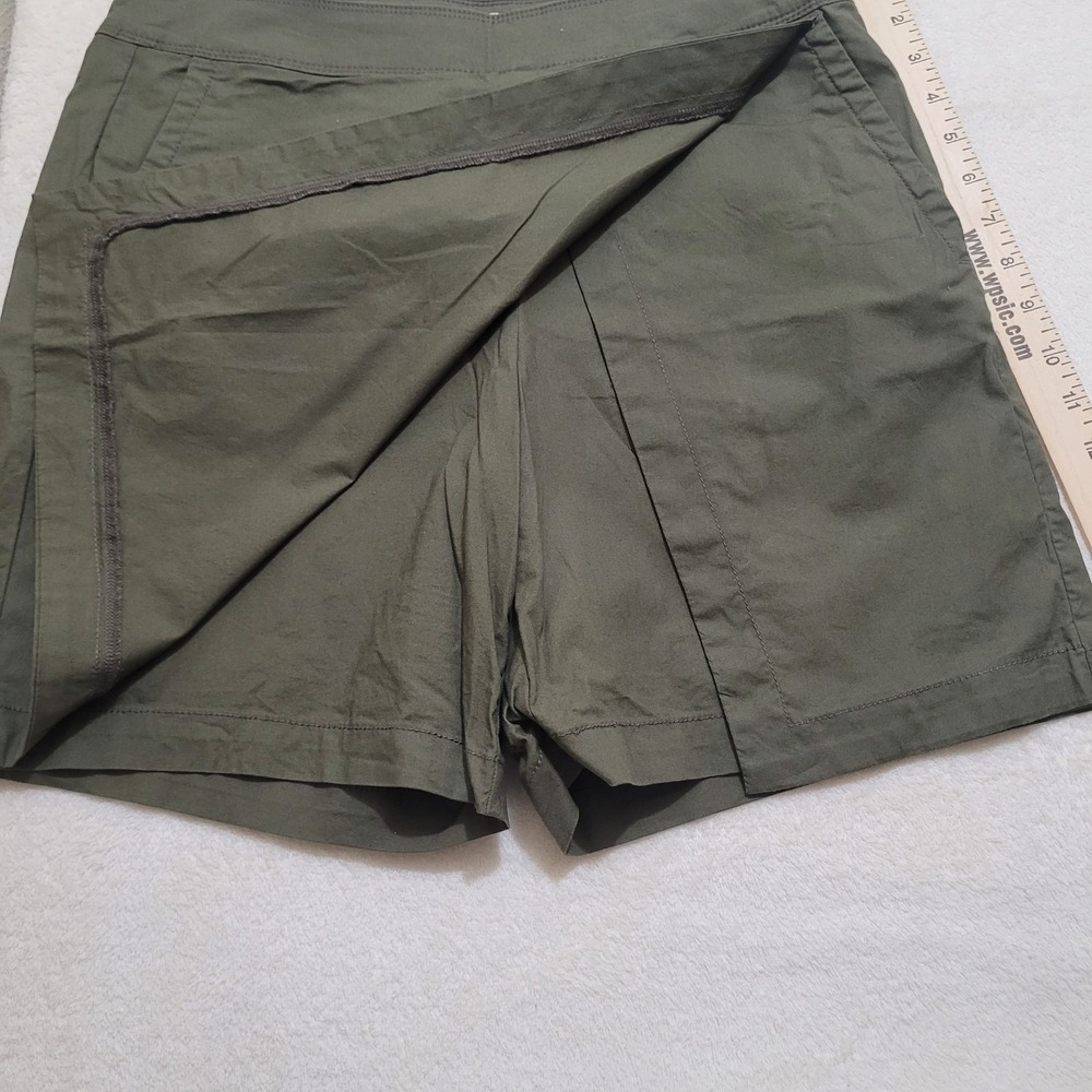 Liz‎ Claiborne Petite Olive Grove Classic Skort Size 4 - Picture 8 of 8